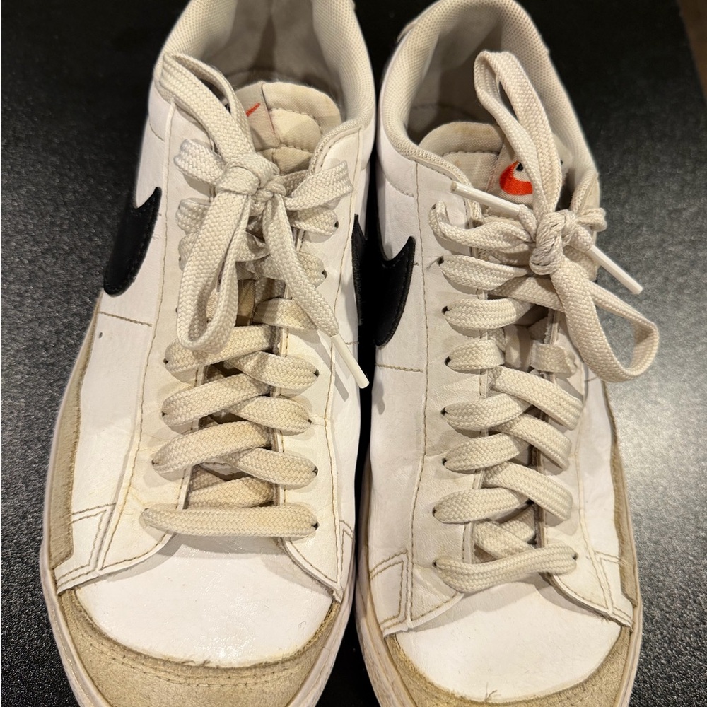 Nike BLAZER LOW '77 SHOE - KIDS